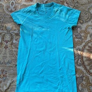 Lululemon shirt